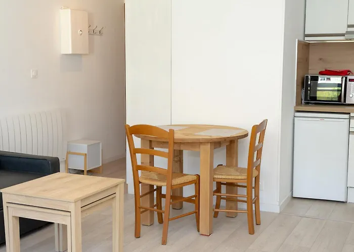 アパート Meuble *